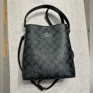 Coach bucket bag